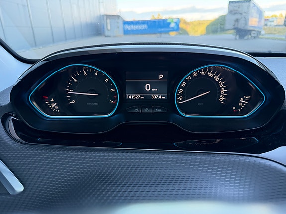 Peugeot 2008 26 of 30