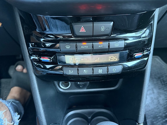 Peugeot 2008 30 of 30