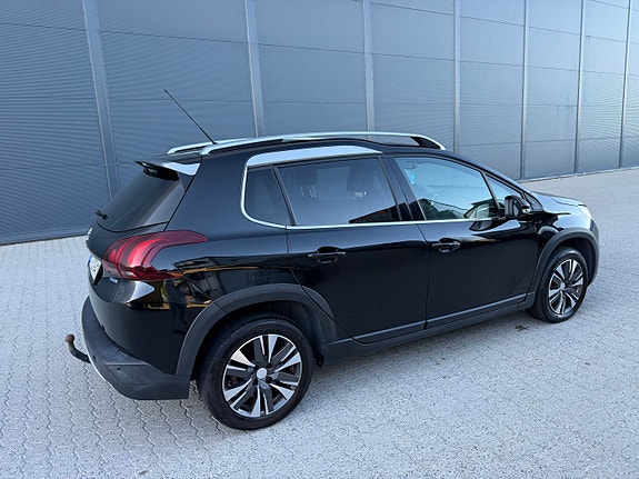 Peugeot 2008 7 of 30