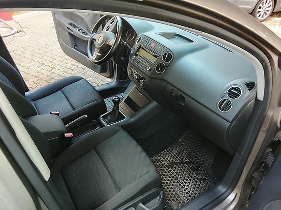 Volkswagen Golf Plus 16 of 20