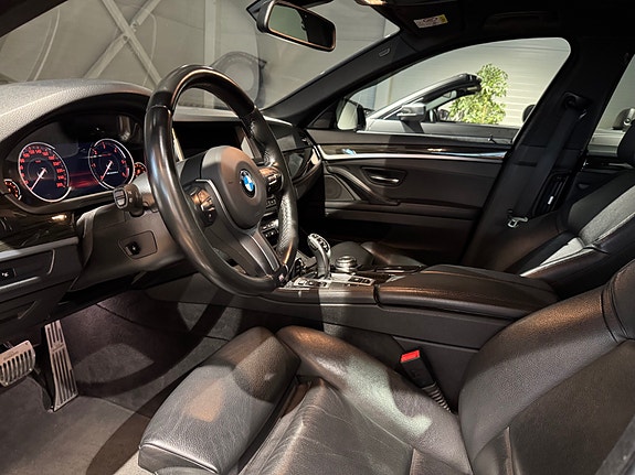 BMW M550d 14 of 30