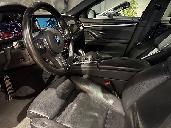 BMW M550d 12 of 30