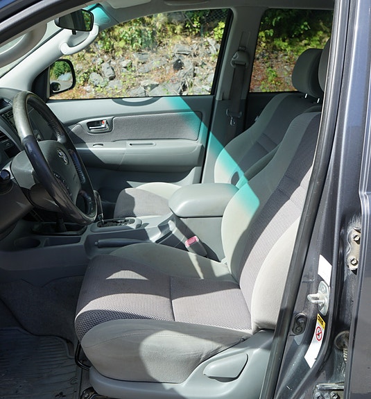 Toyota HiLux 26 of 30