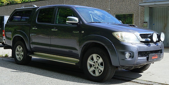 Toyota HiLux 22 of 30