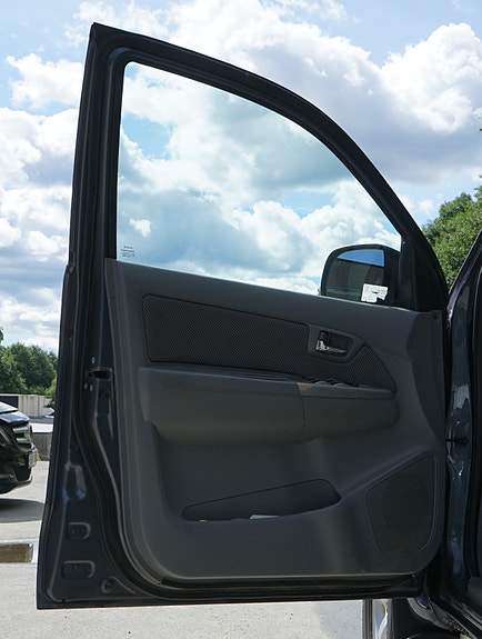 Toyota HiLux 28 of 30