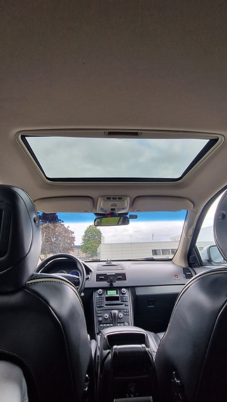 Volvo XC90 19 of 28