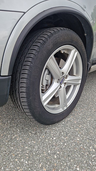 Volvo XC90 11 of 28