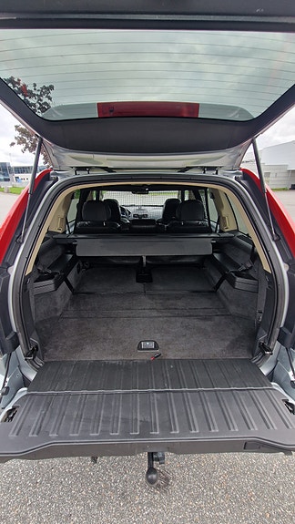 Volvo XC90 20 of 28