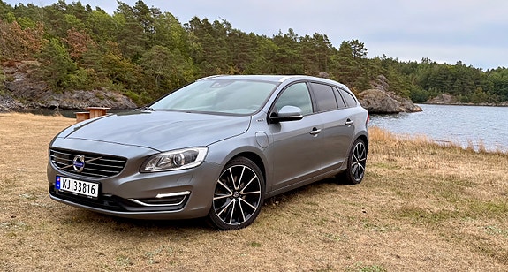Volvo V60 3 of 30