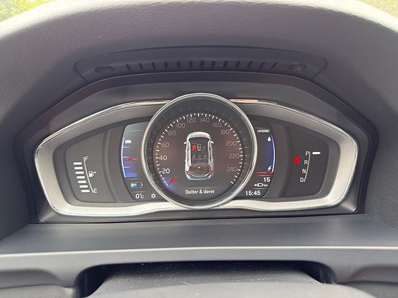 Volvo V60 9 of 30