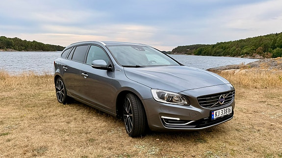 Volvo V60 4 of 30