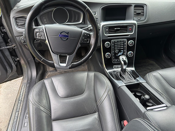 Volvo V60 8 of 30