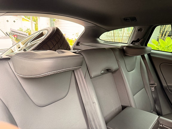 Volvo V60 26 of 30