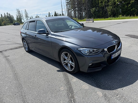 BMW 320i 5 of 15