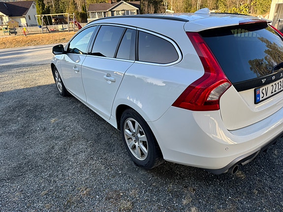 Volvo V60 6 of 15