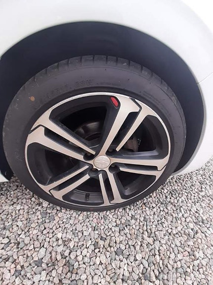 Peugeot 208 7 of 11