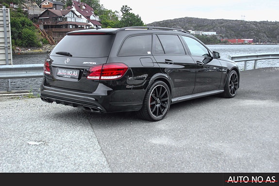 Mercedes-Benz E63 6 of 30