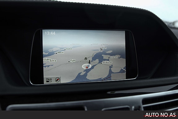 Mercedes-Benz E63 24 of 30