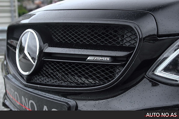 Mercedes-Benz E63 12 of 30