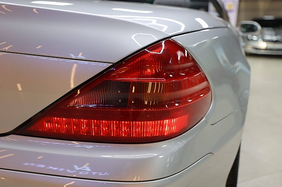 Mercedes-Benz SL500 19 of 30