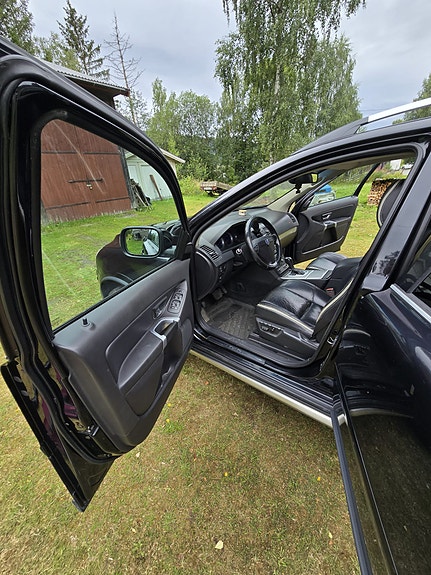 Volvo XC90 9 of 15