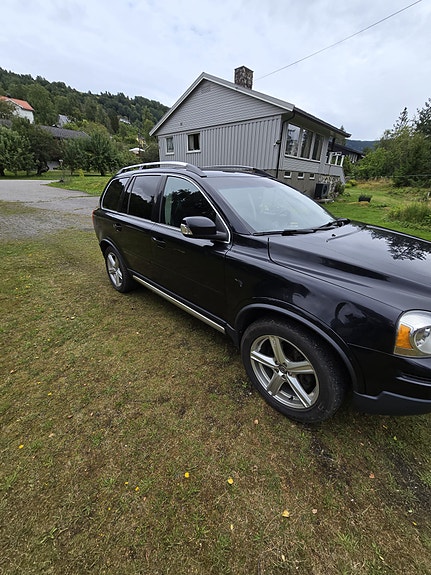 Volvo XC90 11 of 15