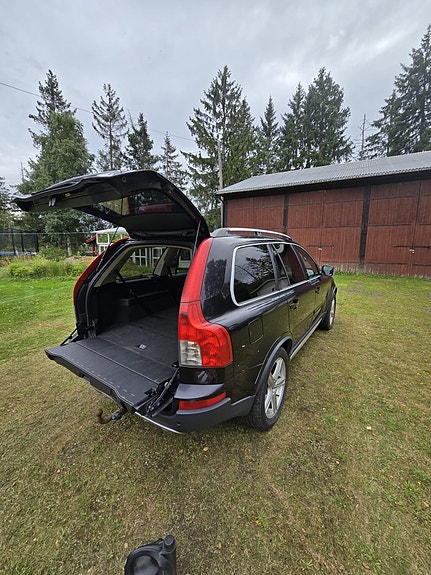 Volvo XC90 6 of 15
