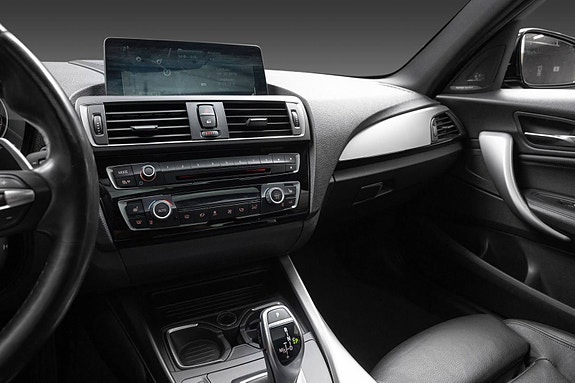 BMW M135i 11 of 29