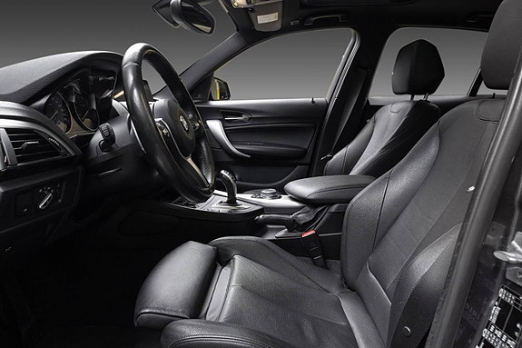 BMW M135i 10 of 29