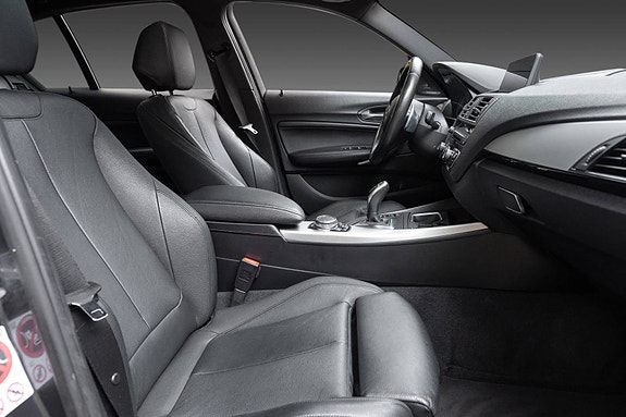 BMW M135i 27 of 29