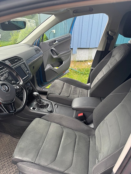 Volkswagen Tiguan 9 of 17