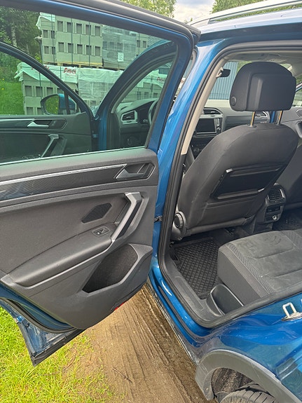 Volkswagen Tiguan 8 of 17