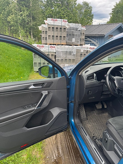 Volkswagen Tiguan 10 of 17