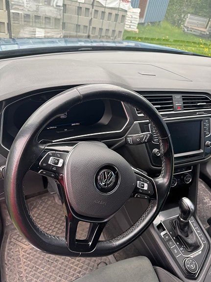 Volkswagen Tiguan 11 of 17