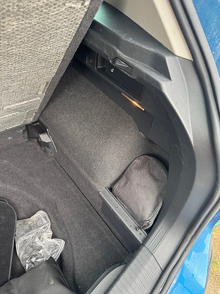 Volkswagen Tiguan 6 of 17