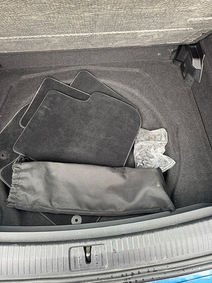 Volkswagen Tiguan 3 of 17