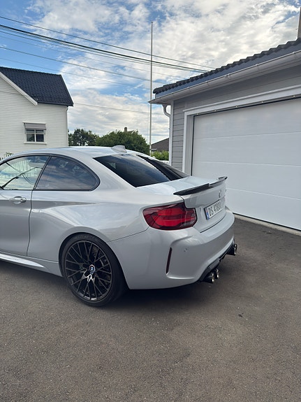 BMW M2 10 of 30