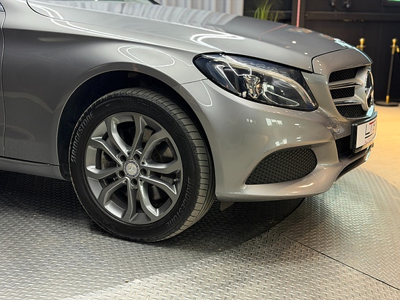 Mercedes-Benz C250 d 24 of 30