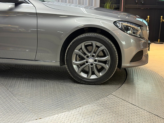 Mercedes-Benz C250 d 25 of 30
