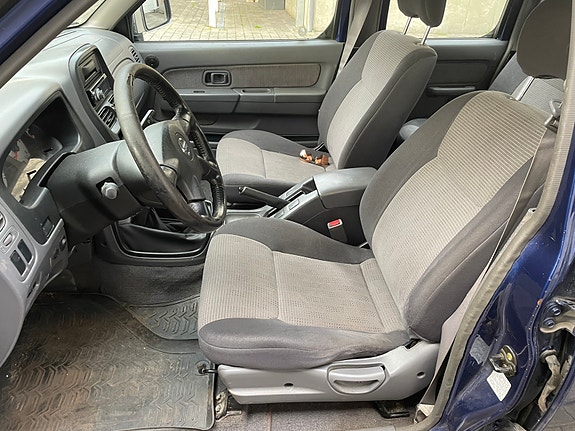 Nissan King Cab 23 of 26