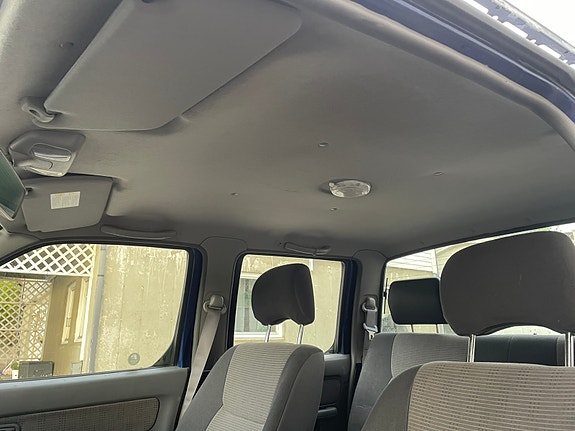 Nissan King Cab 18 of 26