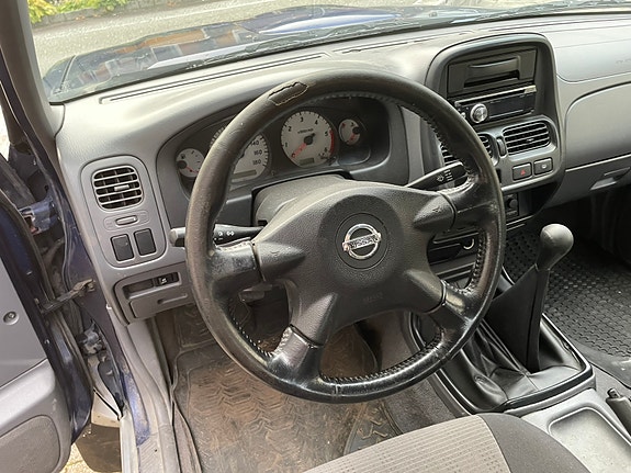 Nissan King Cab 21 of 26