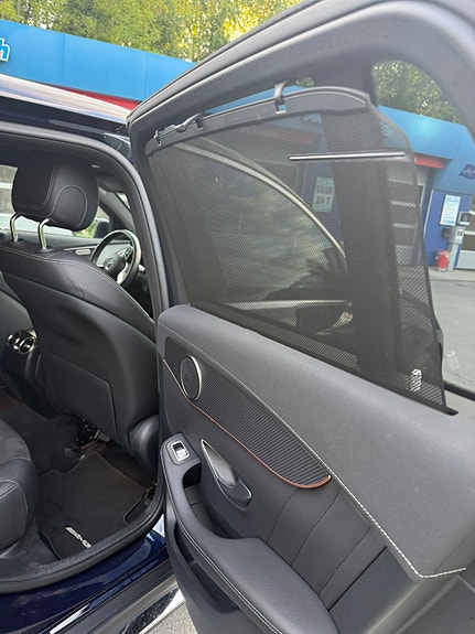 Mercedes-Benz EQC400 15 of 27