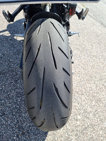 Yamaha MT-09 5 of 12