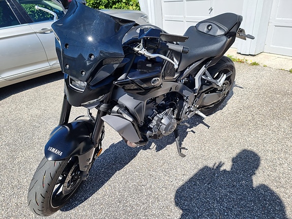 Yamaha MT-09 10 of 12