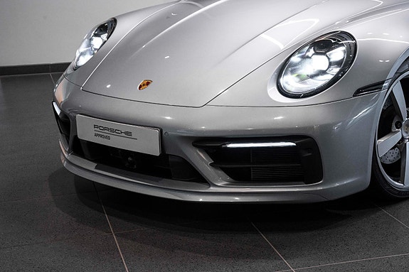Porsche 911 12 of 30
