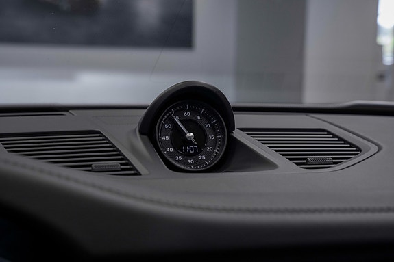 Porsche 911 25 of 30