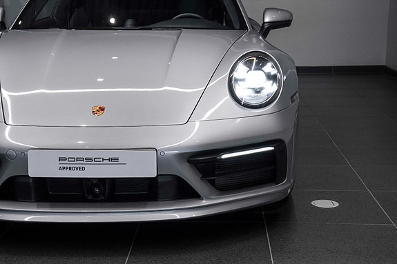 Porsche 911 11 of 30