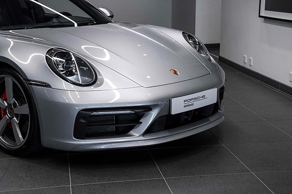 Porsche 911 9 of 30