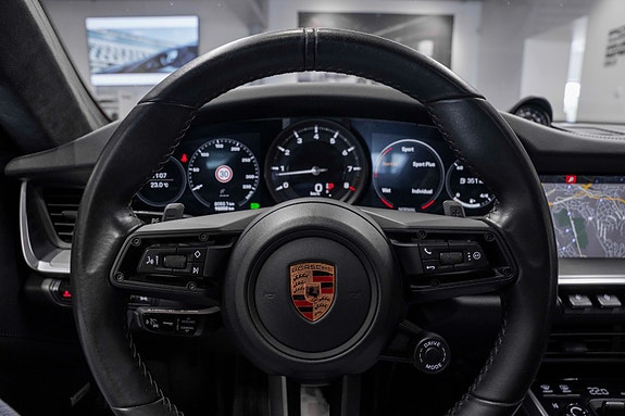Porsche 911 15 of 30